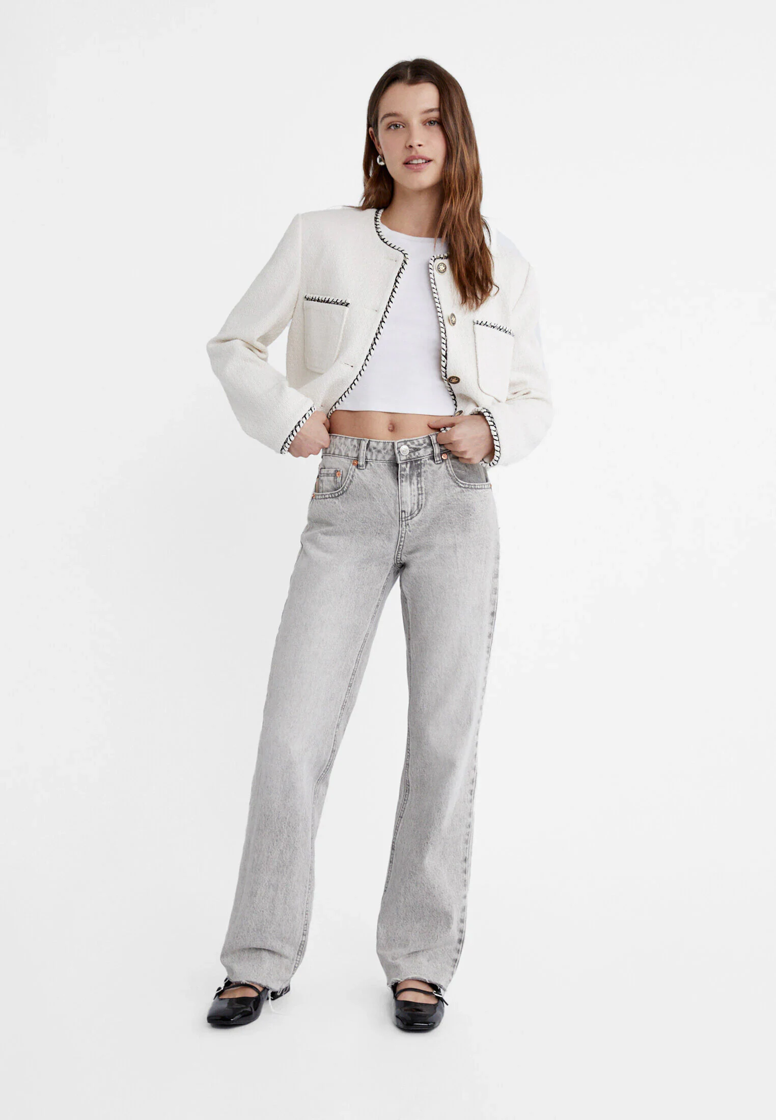 LOW-CUT STRAIGHT FIT JEANS