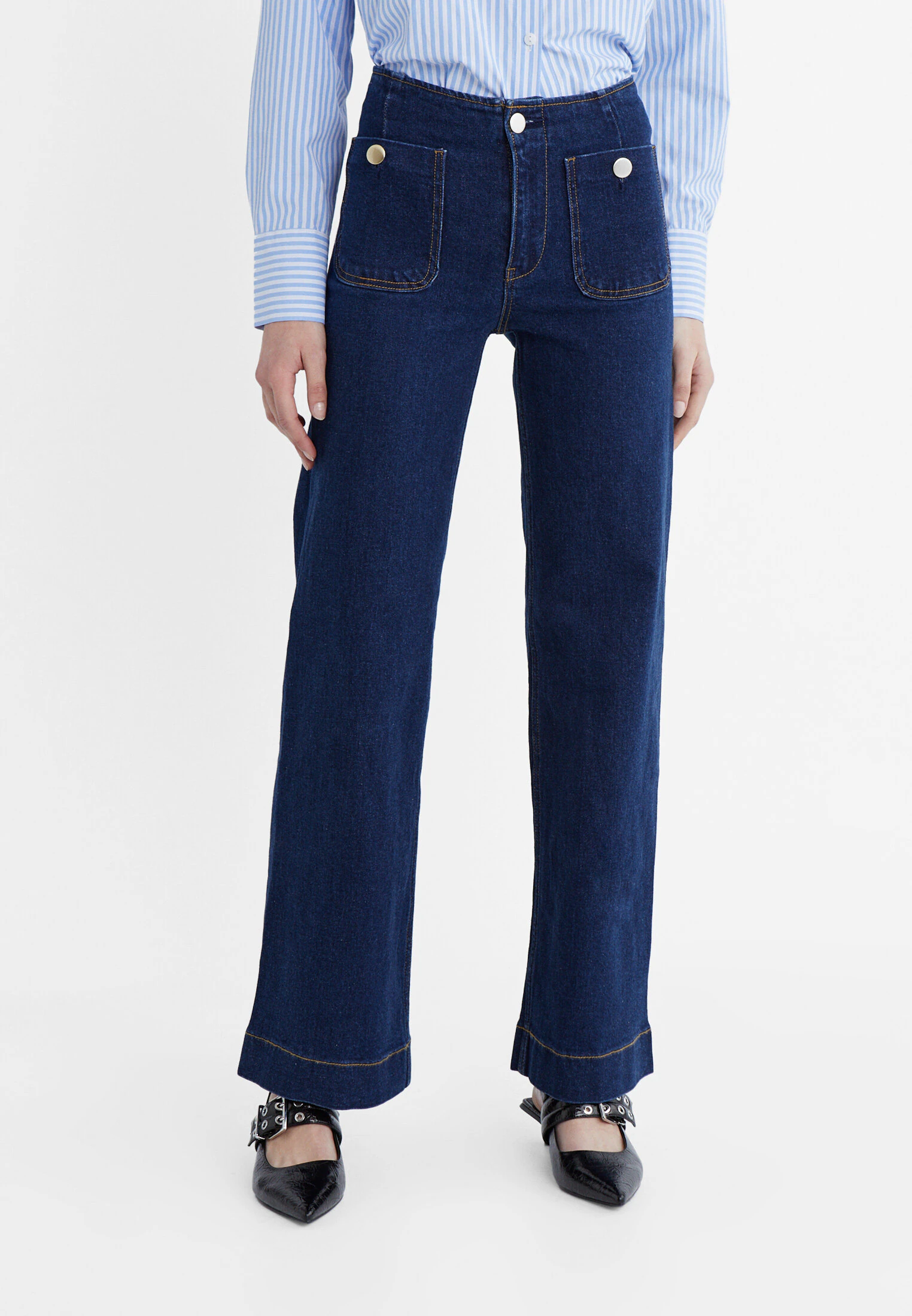 MINIMALIST JEANS WITH POCKETS