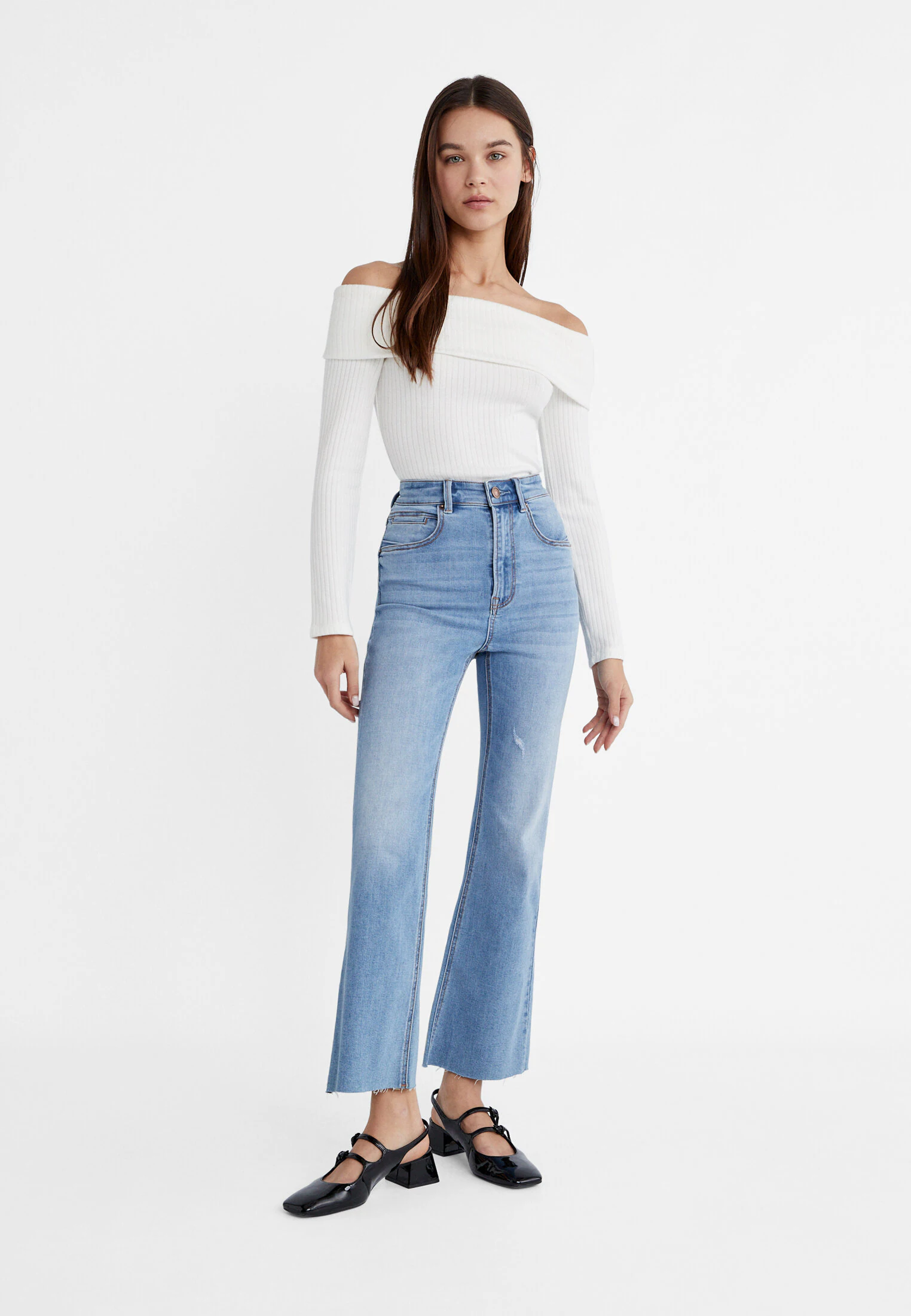 D78 CROPPED FLARED JEANS