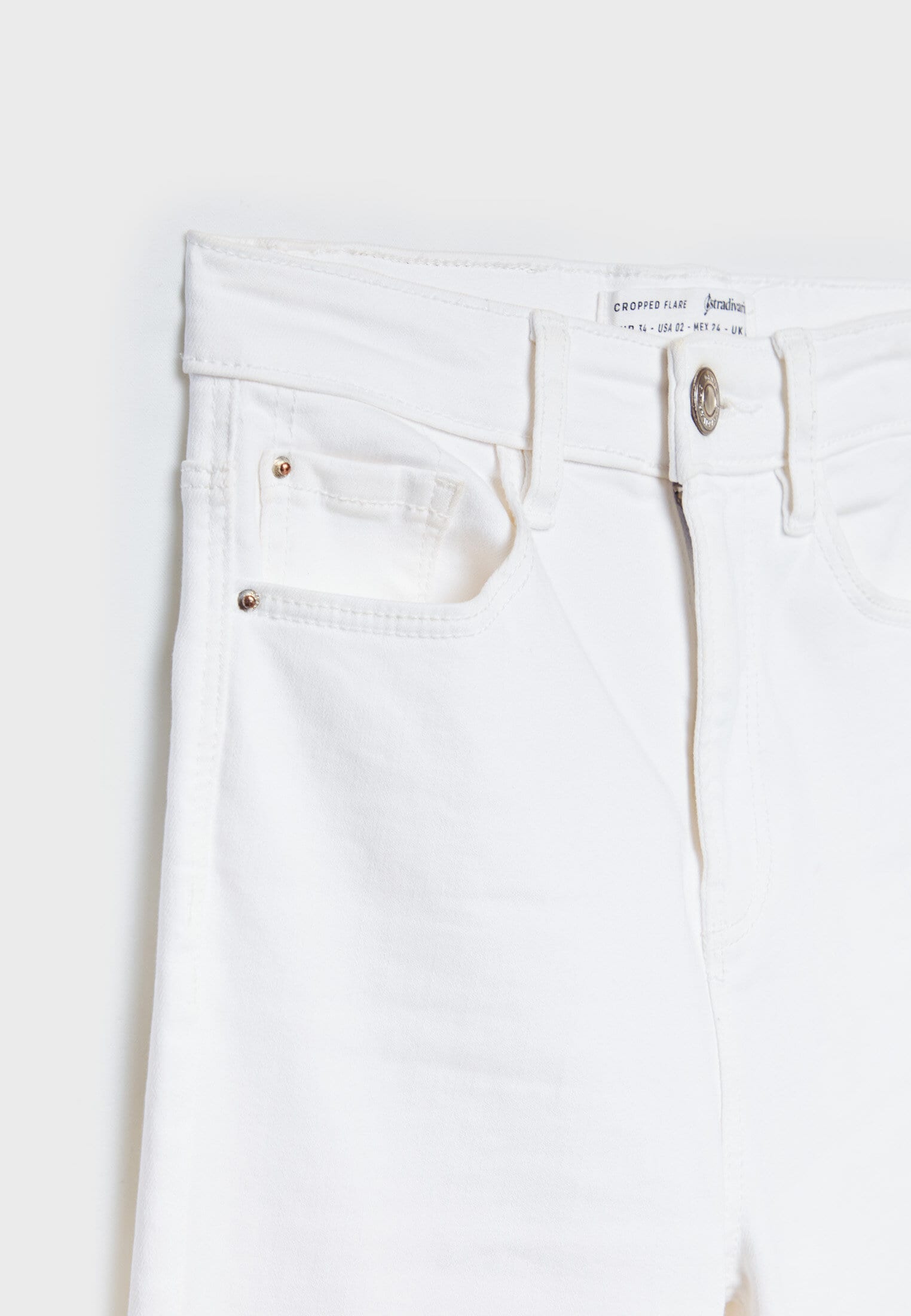 D78 CROPPED FLARED JEANS