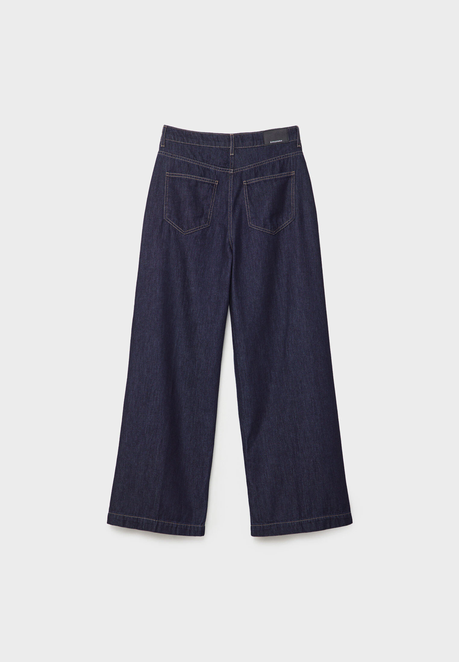 STRAIGHT FIT JEANS WITH DARTS