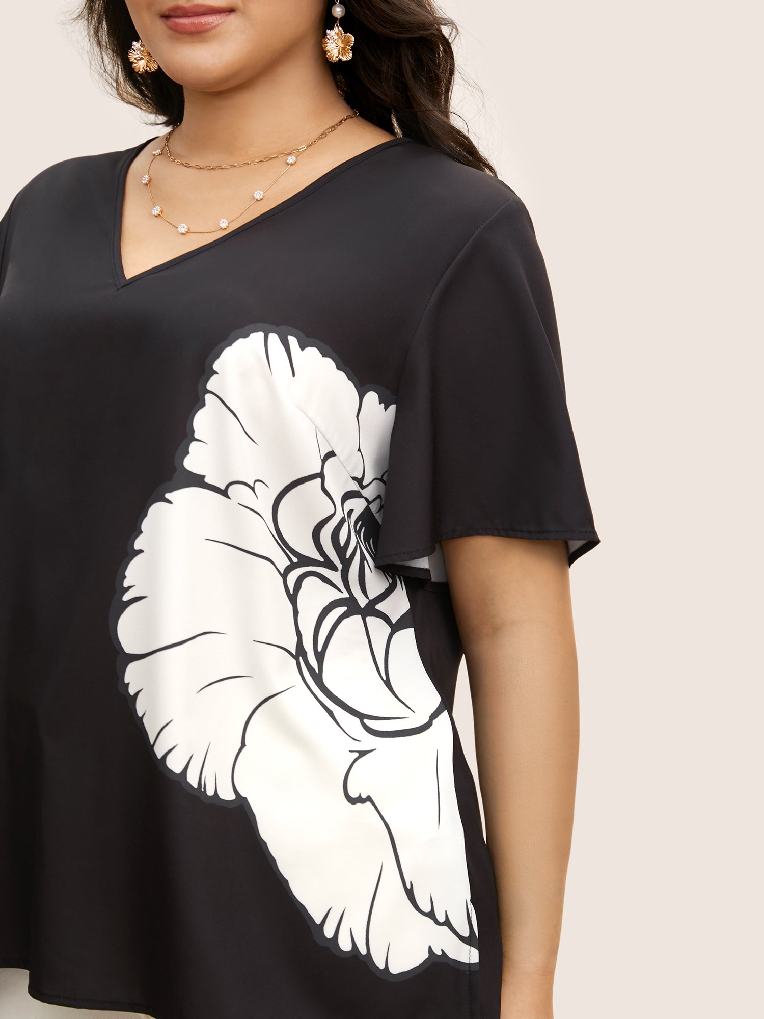 Carnation Print Contrast Ruffle Sleeve Blouse
